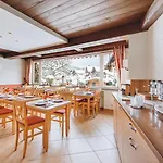 Weidegg - Garni 3*