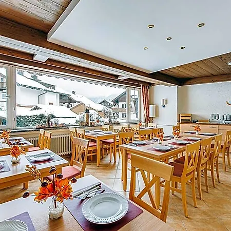 Weidegg - Garni Otel 3*