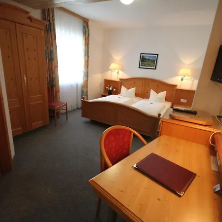 Weidegg - Garni Hotel 2*